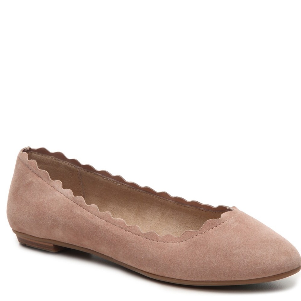 Crown vintage weslyn ballet flat in blush (size 8.5M)